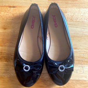 Black flats dress shoes size 1.